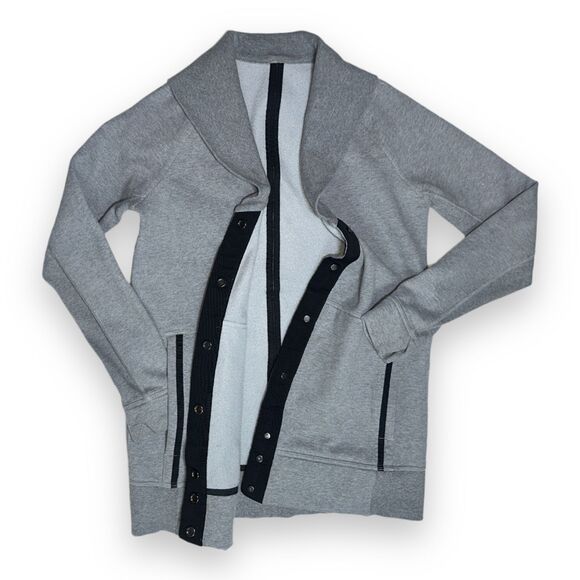 Lululemon Yin To My Yang Cardi in Heathered Medium Grey Sz 6 Style W3C49S - Picture 2 of 15